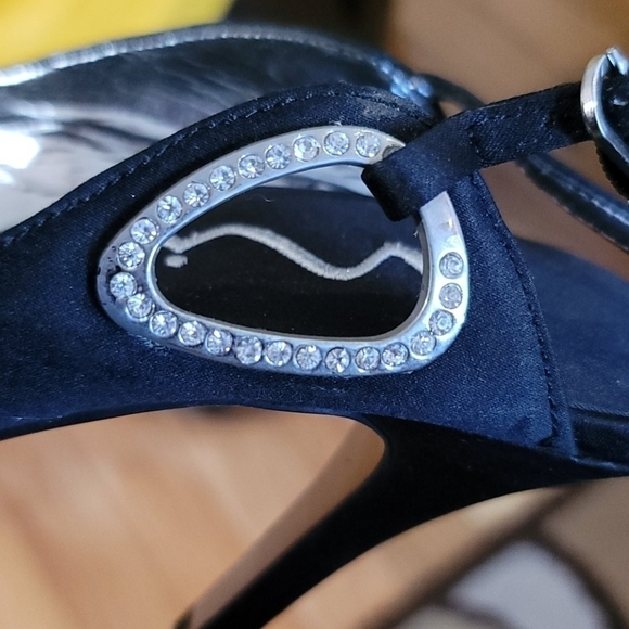 Nina Slingback Peep Toe Shoes - Picture 2 of 8